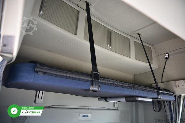 Standard tractor unit VOLVO FH 500 XL Retarder i-ParkCool ACC