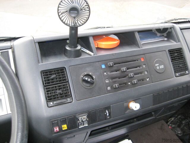Customized van MAN 8.163 Friseurgeschäft Salon mit 4 Plätzen 7,49t