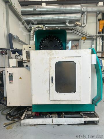 Vertical machining center DahLih VMC 1020   4 axis divisior Fanuc