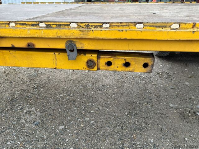 Wechselpritsche offen Krone BDF 7,45m Lochleiste Teleskopstützen