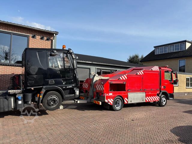 Bergungsfahrzeug MAN TGL 8.220 TOWTRUCK DEPANNEUSSE ABSCHLEPPWAGEN E...