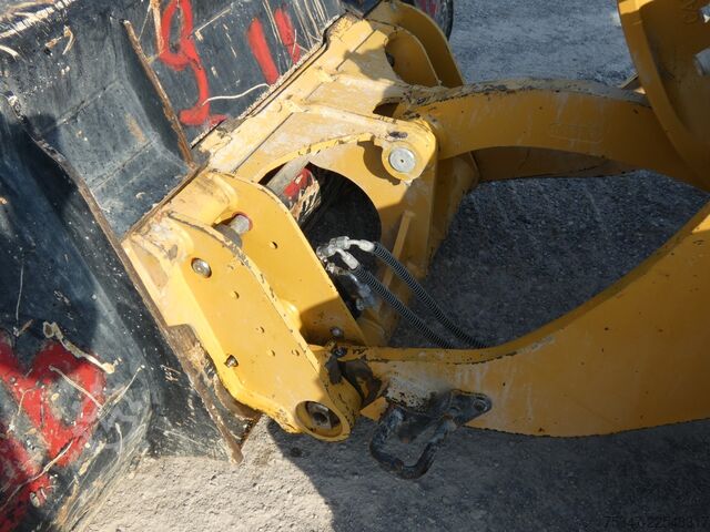 Radlader Caterpillar 908