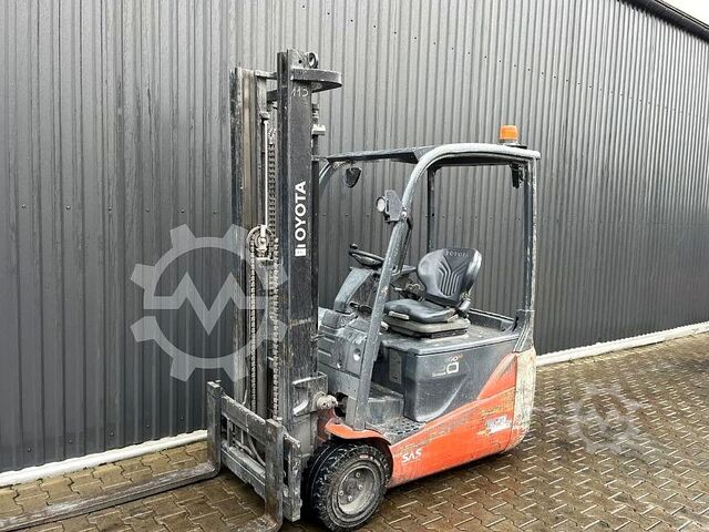 Elektro 3 Rad-Stapler Toyota 8FBE20T