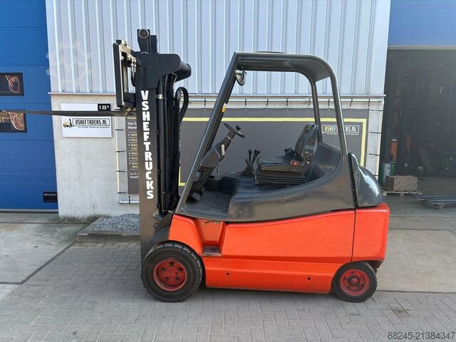 VS-22644 Electric triplex forklift truck Linde E30 LINDE E30