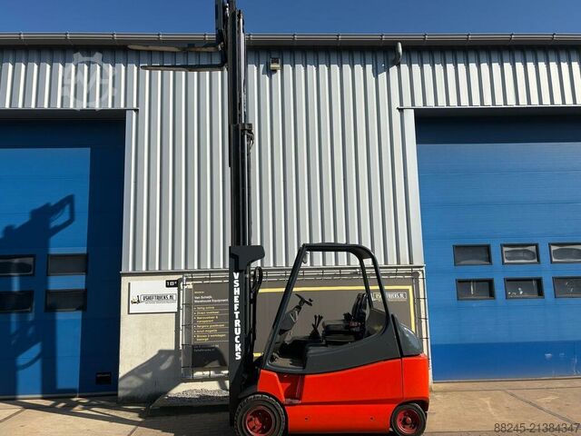 VS-22644 Electric triplex forklift truck Linde E30 LINDE E30