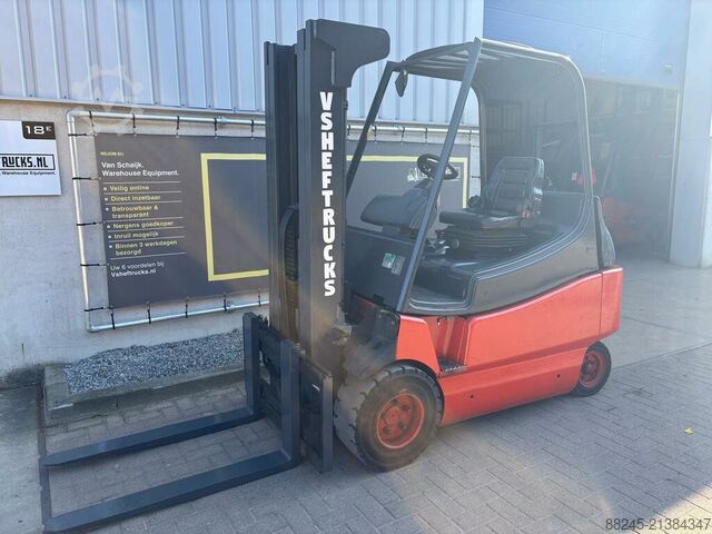 VS-22644 Electric triplex forklift truck Linde E30 LINDE E30