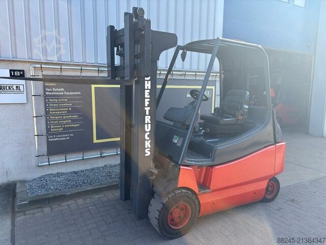 VS-22644 Electric triplex forklift truck Linde E30 LINDE E30