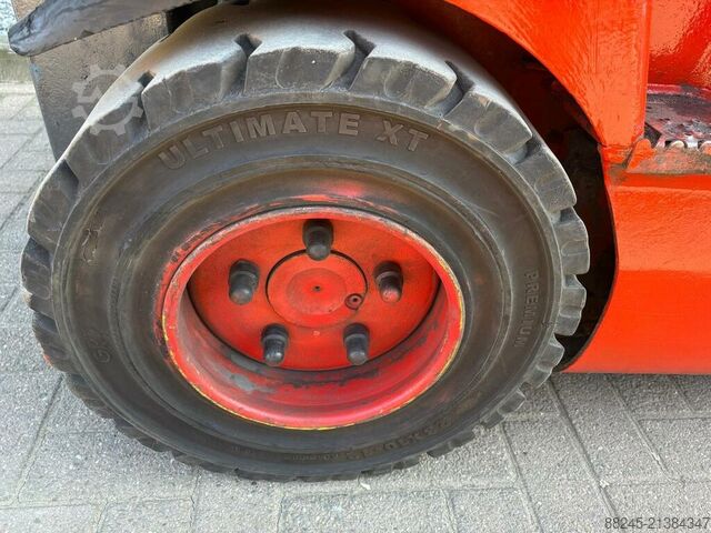 VS-22644 Electric triplex forklift truck Linde E30 LINDE E30