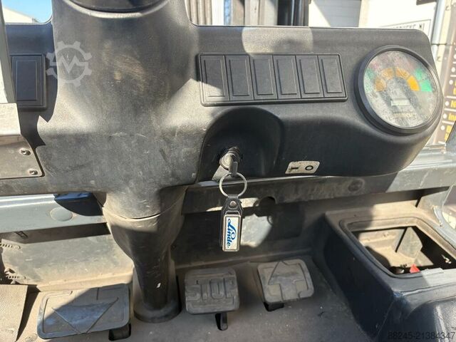 VS-22644 Electric triplex forklift truck Linde E30 LINDE E30