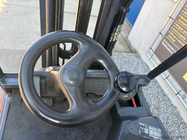 VS-22644 Electric triplex forklift truck Linde E30 LINDE E30