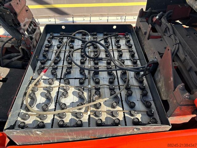 VS-22644 Electric triplex forklift truck Linde E30 LINDE E30