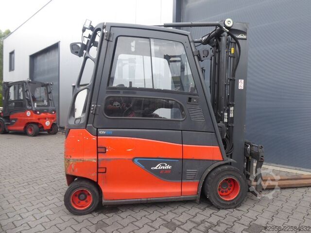 Elektro 4 Rad-Stapler Linde E35HL-01