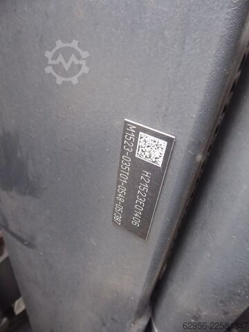 Electric 4-wheel forklift Linde E25HL-01/600