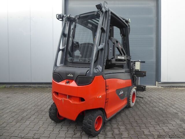 Electric 4-wheel forklift Linde E25HL-01/600