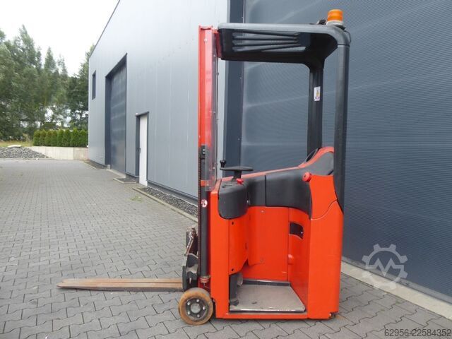 Electric 3-wheel forklift Linde E10