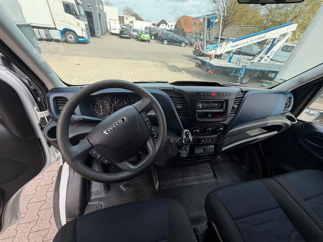 Refrigerator body van IVECO Daily 35S14 Hi Matic Tiefkühlkoffer MOTORSCHADE