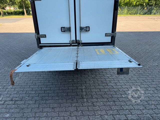 Kühltransporter IVECO Daily 35S16 Tiefkühlkoffer mit Ladebordwand