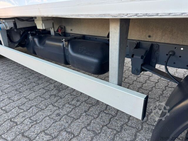 Kühltransporter IVECO Daily 35S16 Tiefkühlkoffer mit Ladebordwand