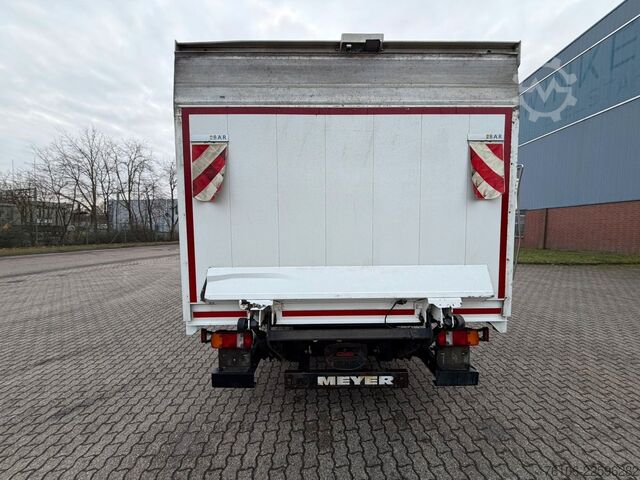 Transporter mit Koffer MAN TGL 8.190  Isolier Koffer mit Ladebordwand