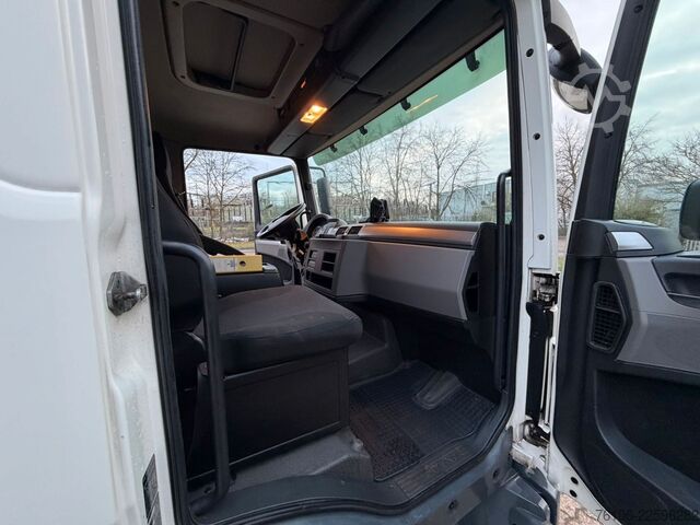 Transporter mit Koffer MAN TGL 8.190  Isolier Koffer mit Ladebordwand