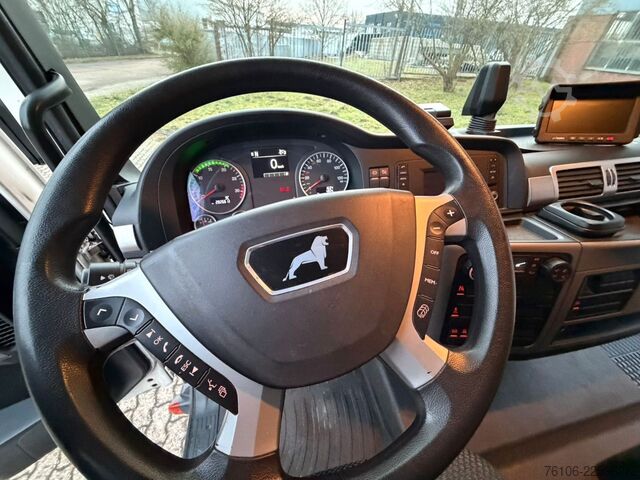 Transporter mit Koffer MAN TGL 8.190  Isolier Koffer mit Ladebordwand