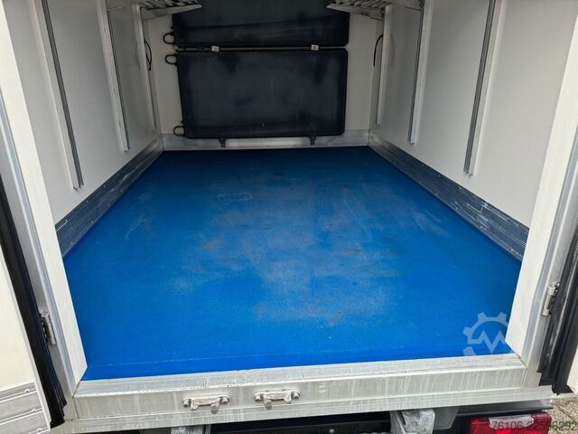 Refrigerator body van IVECO Daily 35S13 Kühlkoffer C33-Type 526EV