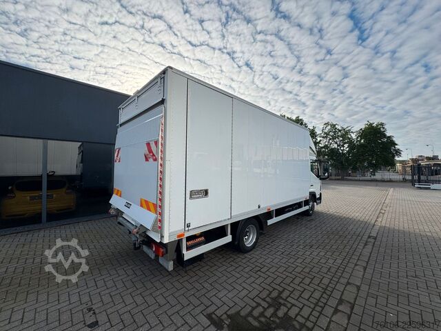 Box van NISSAN NT500 56.15 Koffer mit LBW*Ahk*nur 34.800 km *