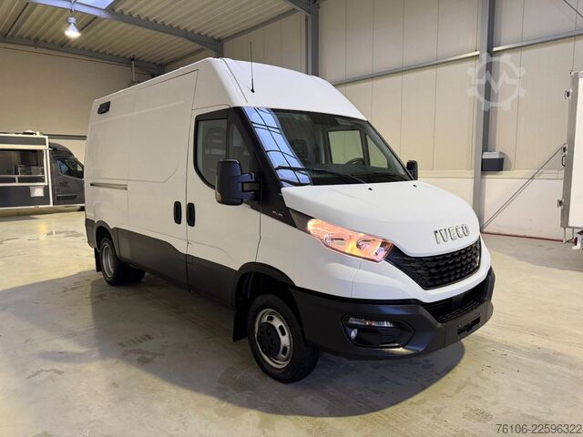 High top van IVECO Daily 50C18 Kastenwagen *Navi*Ahk**