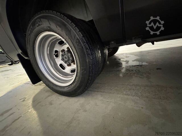 High top van IVECO Daily 50C18 Kastenwagen *Navi*Ahk**