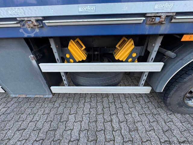 Box truck MERCEDES-BENZ Actros 2545 6x2 Getränkewagen