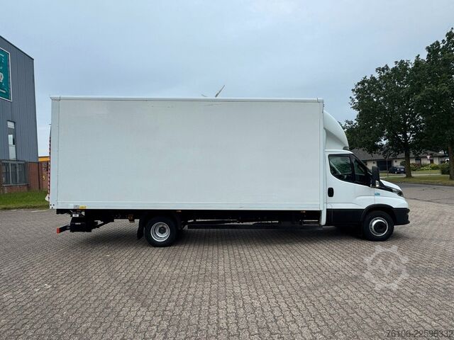 Box van IVECO Daily 72C18 Hi Matic Koffer mit Ladebordwand