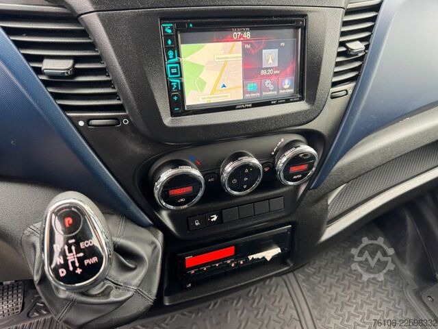 Box van IVECO Daily 72C18 Hi Matic Koffer mit Ladebordwand