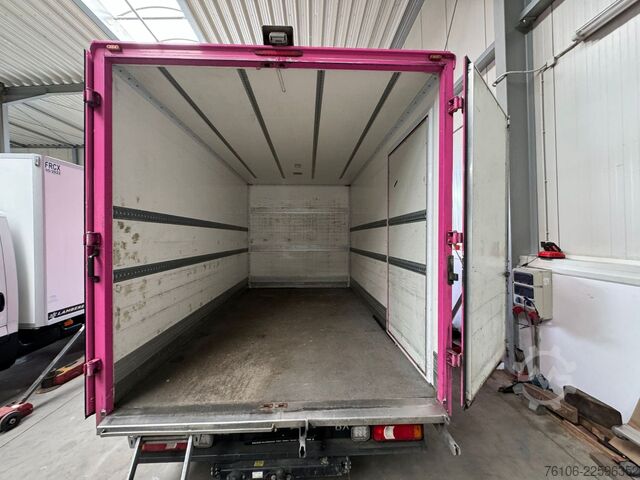 Box van IVECO Daily 35S14 Hi-Matic Koffer*Ahk*Seiten tür*