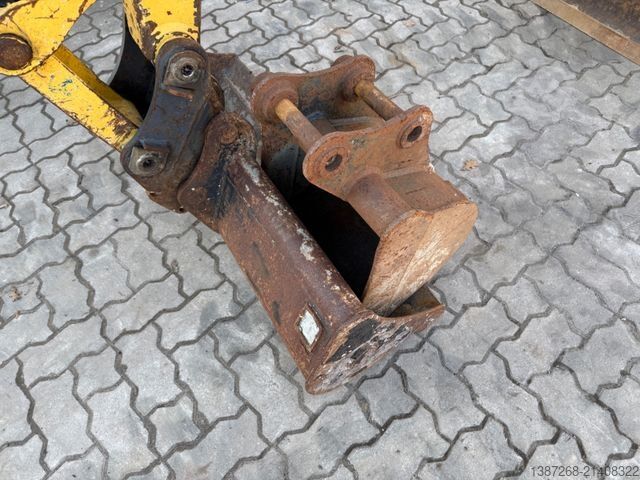 Mini excavator YANMAR VIO27-6 / 2019 BJ / 2.600 H / 2 x Löffel