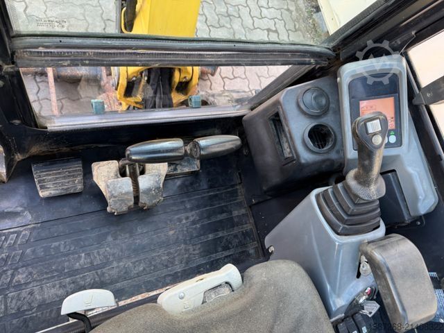 Mini excavator YANMAR VIO27-6 / 2019 BJ / 2.600 H / 2 x Löffel