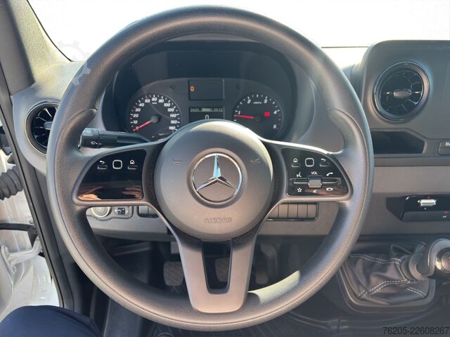 Transporter mit Koffer Mercedes-Benz Sprinter 314 CDI Koffer LBW Seitentür Rechts