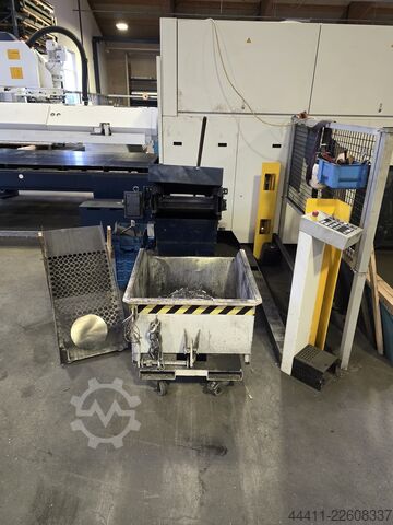 Laserschneidmaschine TRUMPF TruLaser 5030 Fiber (L68) 8000W mit LM