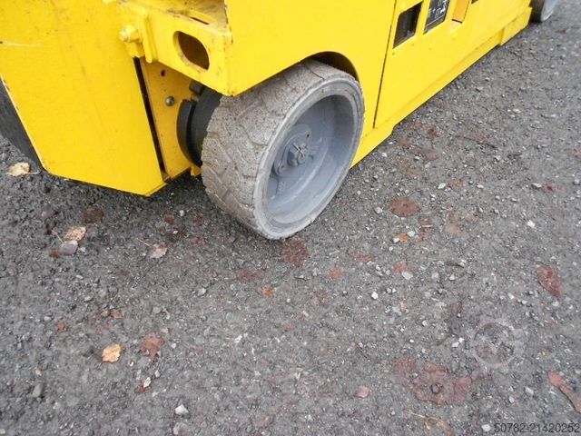 Work platform GENIE GS 1932, Scherenarbeitsbühne Genie 8 m