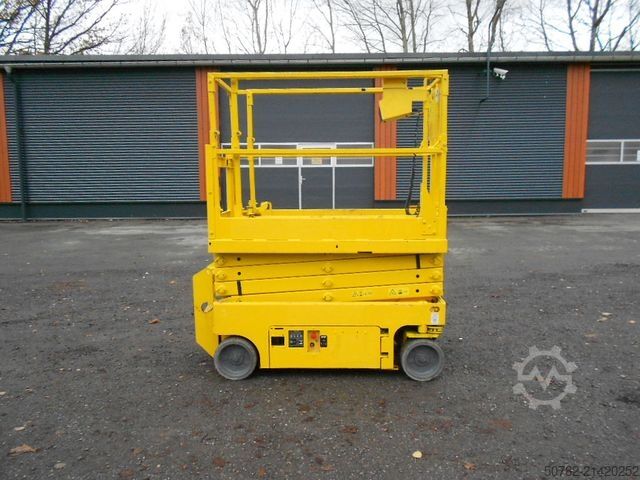 Work platform GENIE GS 1932, Scherenarbeitsbühne Genie 8 m