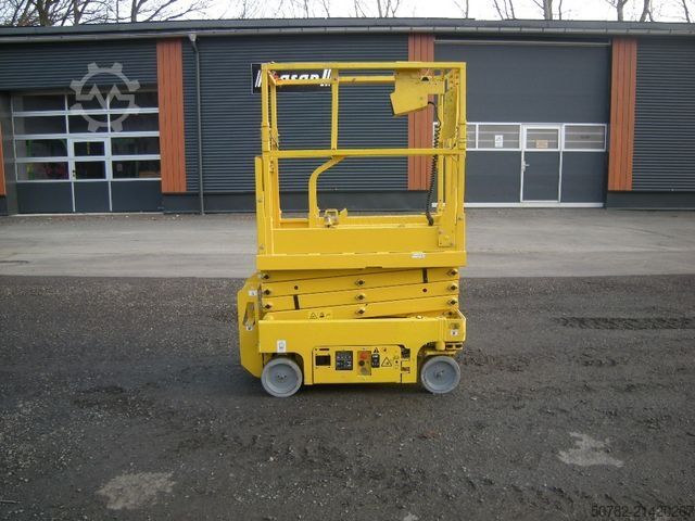 Work platform GENIE GS 1330, Genie mit neuen Batterien, 5,9 m