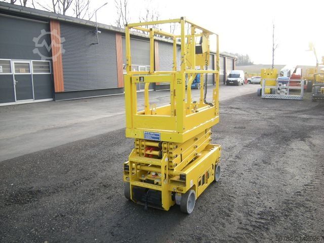 Work platform GENIE GS 1330, Genie mit neuen Batterien, 5,9 m