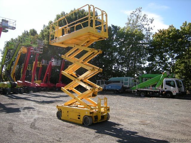 Work platform GENIE GS 2646, Scherenarbeitsbühne Genie 9,9 m