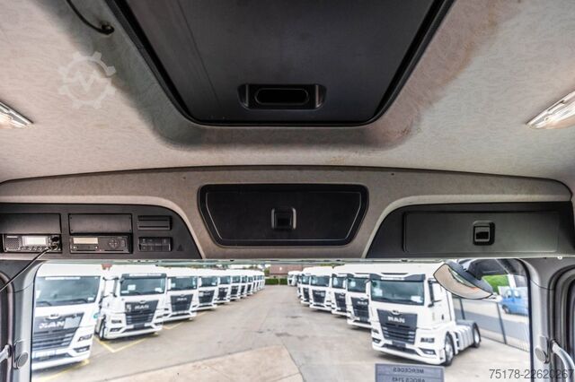 Standard tractor Mercedes-Benz AROCS 2145 - 4X4