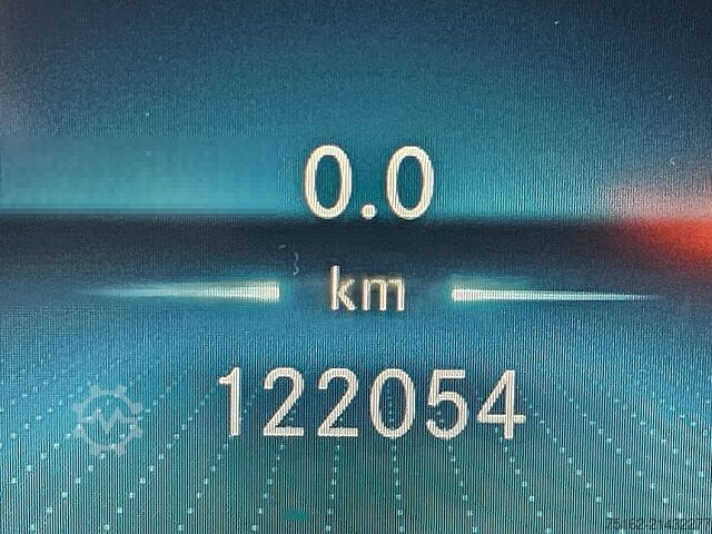 High-roof van MERCEDES-BENZ SPRINTER 317 L2H2 Mbux10 Navi