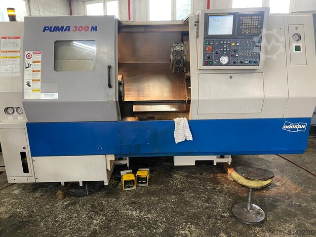 CNC lathe DOOSAN Puma 300MC