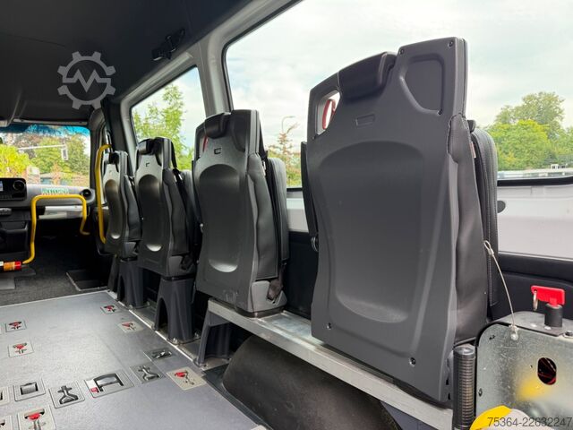 Kleinbus MERCEDES-BENZ Sprinter 311 Cdi 9Sitze Rollstuhllift Klima Navi
