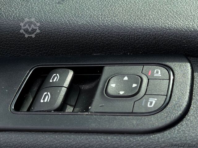 Kleinbus MERCEDES-BENZ Sprinter 311 Cdi 9Sitze Rollstuhllift Klima Navi