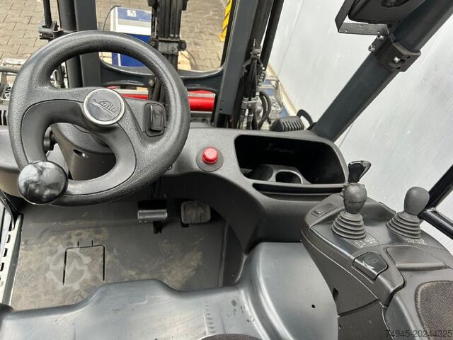Electric 4-wheel forklift Linde E20PL -02 EVO