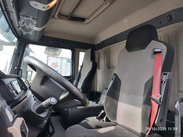 LKW-Fahrgestell MAN 26.360 TGS