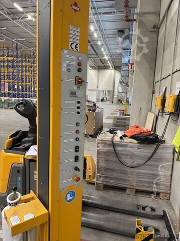 Palettenwickler offener Drehteller Jungheinrich Ameise Superstretch 152 30 GV mas3Ph